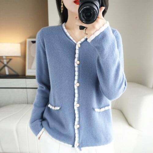 2021 Apring And Autumn New Knitted Cardigan Womens V-Neck Small Fragrance Long-Sleeved Pearl Button Wool Sweater All-Match Top