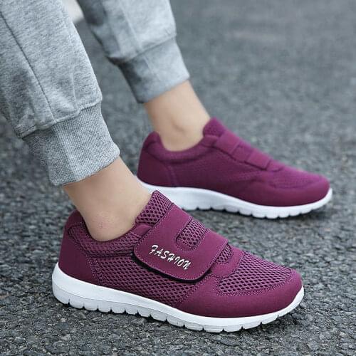 Sports Shoes For Men Orange Espadrilles Shock Sneakers Without Laces Man Snakers Anime Shoes International Brand Tennis Slip-On