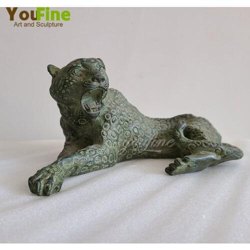 Retro Bronze Cheetah Sculpture Cheetah Statue Figurine Leopard Sculpture Wild Beast Crafts For Home Office Decor Ornament