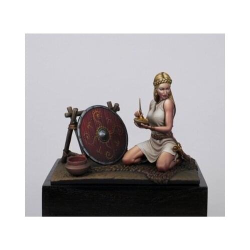 1/24 Scale Models Miniature Resin Shield Girl Figure Unpainted GK Model Kit Diorama Handmade Assembling DIY