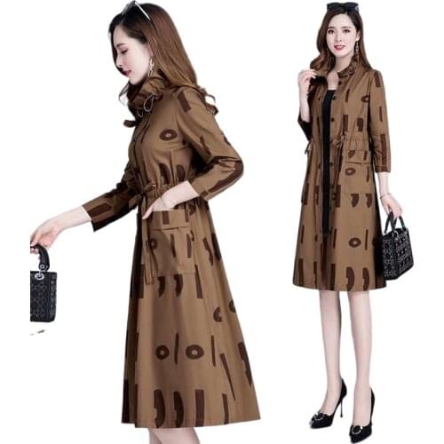 Windbreaker womens mid-length Korean version of the spring 2021 new middle-aged coat loose large size thin coat