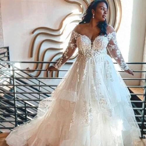 African Plus Size Wedding Dress Long Sleeves 2021 Deep V Neck Ruched Lace Appliqued Boho Wedding Gowns Bridal Dresses