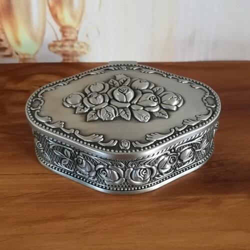 Size S Retro Chest Vintage Jewelry Box Trinket Case Gift Storage Metal Box Antique Rose Carved Gift Package Necklace Case