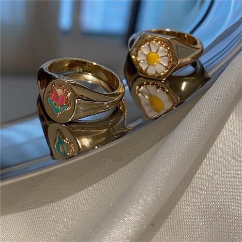 AOMU 2021 Korean New Hot Small Daisy Tulip Gold Metal Pendant Necklace Bracelet Rings Set for Women Girls Jewelry Chic Gifts