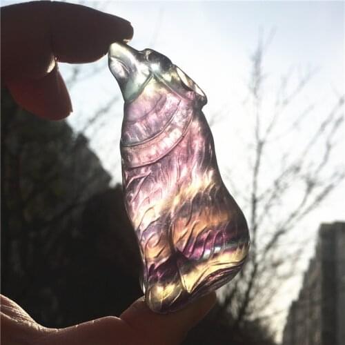 Beautiful Natural Colorful Fluorite Crystal Animal Hand Carved Wolf Polished Home Decoration Collection For Gifts