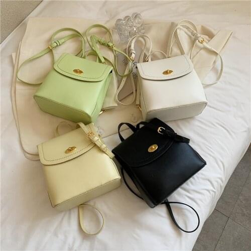 2021 New Niche Design Vintage Shoulder Bag College Casual Messenger Bag Mini Backpack Women Designer Backpack