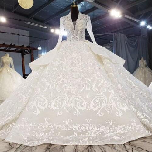 Crystals lace Appliques Gorgeous Ball Gown Wedding Dresses V-Neck Long Sleeve Luxury Bridal Gowns