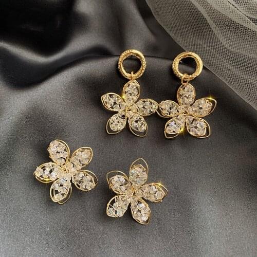 Exknl Brand Party Luxury flower stud earrings Women Small Wedding Snowflake fashion jewelry Earrings for women 2020 Gifts New