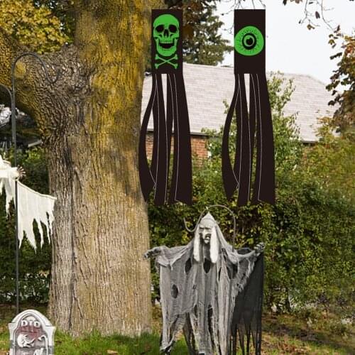 Halloween Hanging Flag Reusable Luminous Garden Horror Green Eyes Skull Flag Wind Streamer Halloween Decoration