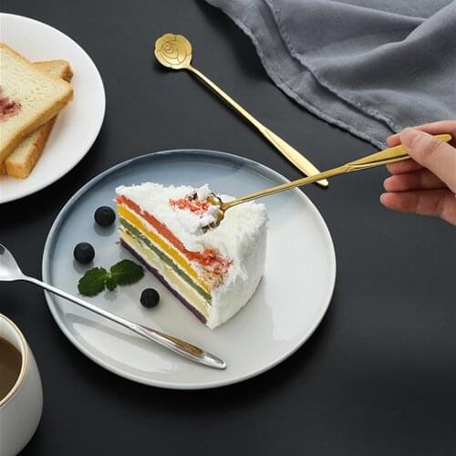 Tea Coffee Mixing Spoon Gold Spoon Long Handle Dessert Stainless Steel Vintage Teaspoons Drink Tableware Flowers Design 1PCS
