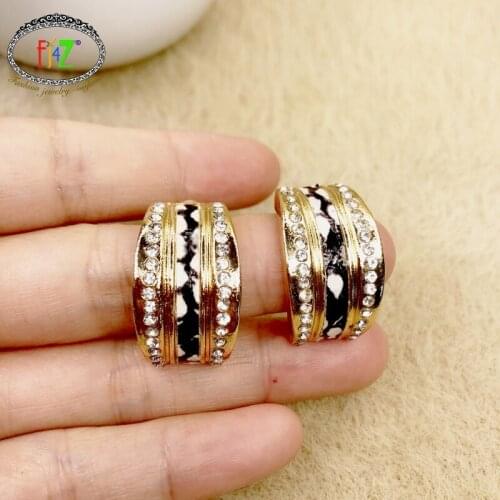 F.J4Z New Trendy Earrings for Women Vintage Designer Leather Rhinestone Strips Statement Earring Lady Cocktail Jewelry Dropship