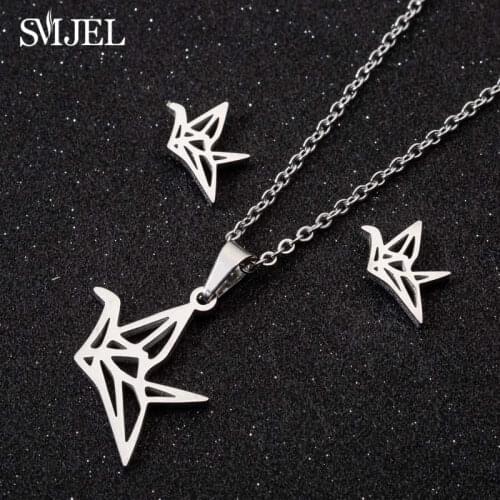 SMJEL Origami Crane Necklaces for Women Stainless Steel Origami Pigeon Animal Pendant Clavicle Chain Statement Choker Necklaces