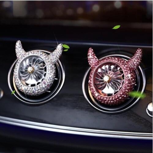 Blingbling Car air outlet perfume female car aroma light fragrance car interior accessories ornament air conditioning fan rotate