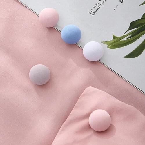 Mushroom Quilt Holder Macaron Non-Slip Blanket Quilt Clip One-Click To Unlock Sheets Non-Slip Sleep Fixing Clip Shelf Plate
