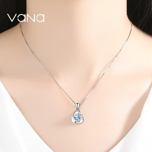 VANA 925 Sterling Silver Necklace for Women Lucky Clover Necklace for Girlfriends with Gift Box