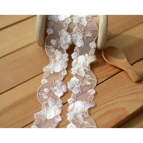 2 yards Lovely Embroidered Lace Trim Beige Flowers Scalloped Embroidery Lace 1.37 Inches Wide
