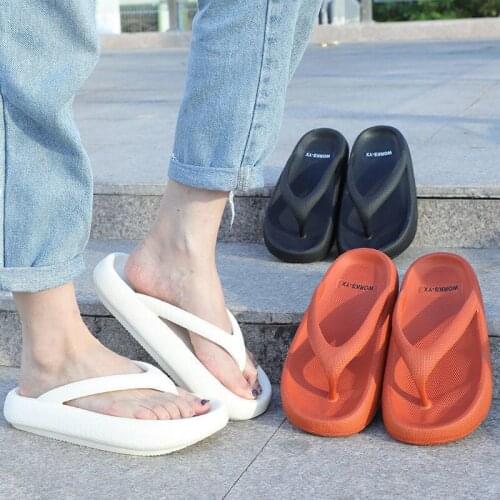 2021 Platform Slippers for Home Sea Flip-flop Thong Sandals Summer Shoes Bathroom Slippers Pillow Slides Outdoor Indoor Shoes