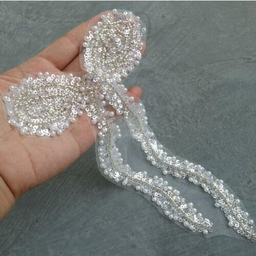 Luxury pearl flower beaded lace appliques for wedding dresses Rhinestone lace applique patches Embroidery lace parches ropa