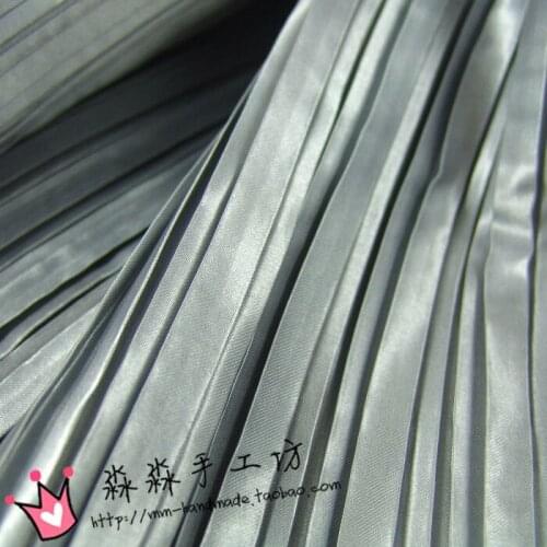 Free Shipping! Spot Silver Cloth Accordion Pleats Pleated Satin Shiny Satin Fabric Metallic Packaging Arena High Qulity