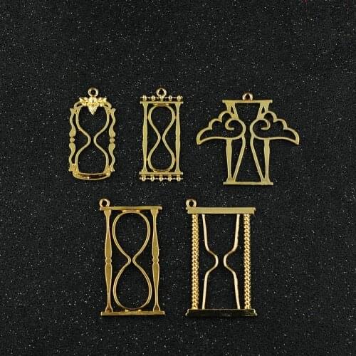 2018 New 5 pcs/lot Angel hourglass wings Metal Frame Pendant Gold Charm Bezel Setting Cabochon Setting UV Resin Charm