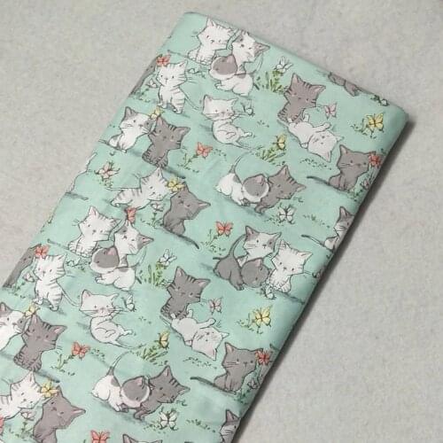 Adorable Cats Firends Printed Cotton Fabric 50x105cm Cat Fabric Patchwork Cloth Bag Party Home Decoration