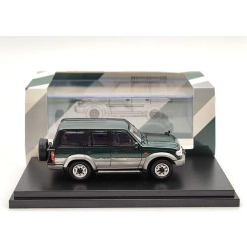 Master 1:64 For T~ta Land Cruiser LC80 Diecast Model Collection Toys Car Gifts Right Cab Green