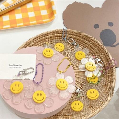 AOMU 2Pcs/Set Vintage Colorful Yellow Acrylic Transparent Smiley Flower Shape Keychain for Women Student Summer Cute Accessories