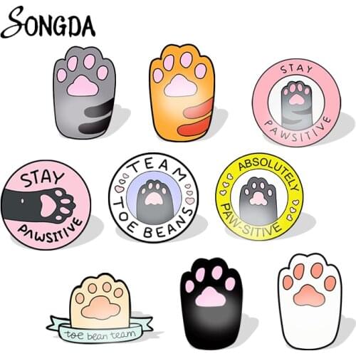 Cats Club Clasp Pin Cat Paw Badge Kitten Brooches for Friends Backpack Clothes Acrylic Lapel Pin Cute Animal Jewelry Wholesale