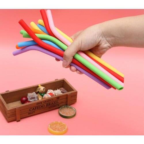 6Pcs Reusable Silicone Drinking Straws with Cleaning Brushes Foldable Flexible Drinking Straw for Drinkware Bar Accessories