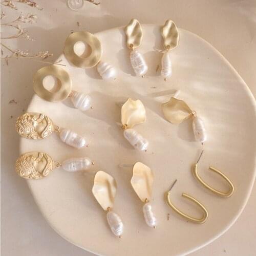 SRCOI Baroque Vintage Matte Metal Gold Color Portrait Face Irregular Freshwater Pearl Earrings Women Girl Party Minimalist Studs