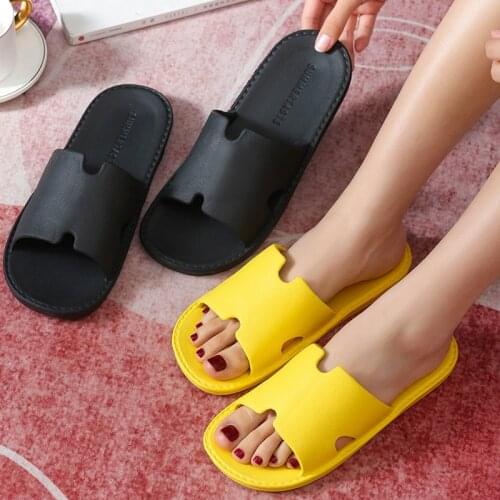 Men Indoor Home Slippers Non-Slip Light Hotel Shoes Summer Mens Flat Shoes Couple Soft Flip Flops for Guest Slippers Sandals