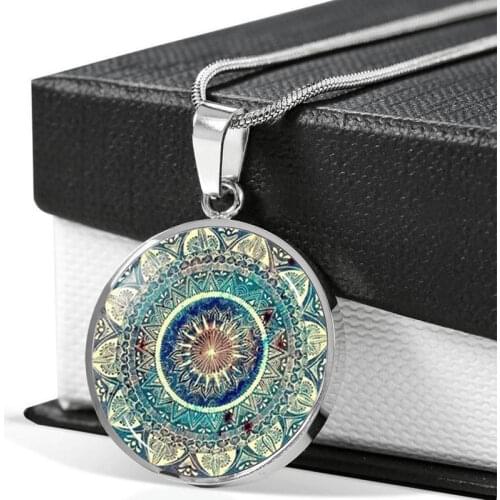 2019 Trending Om India Yoga Mandala Choker Necklace Cabochon Glass Pendant Buddhism Chakra Jewelry Necklace Women