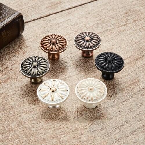 Antique Bronze kitchen cabinet drawer knobs dresser cupboard wardrobe furniture Pulls Handle Wooden Box Jewelry Box knobs