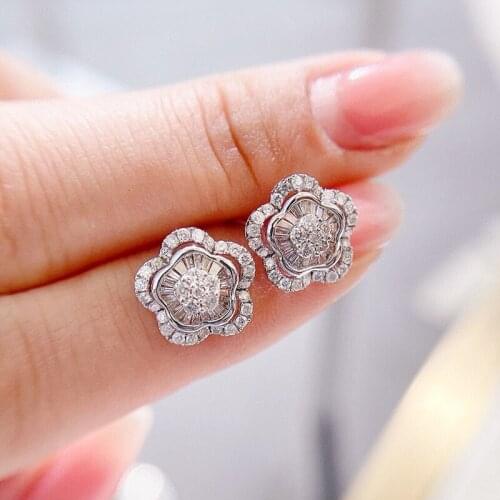 Aazuo 18K Pure White Gold Fine Jewelry Real Natural Diamonds 0.70ct Classic Flower Stud Earring Upscale Trendy Party Hot Sell