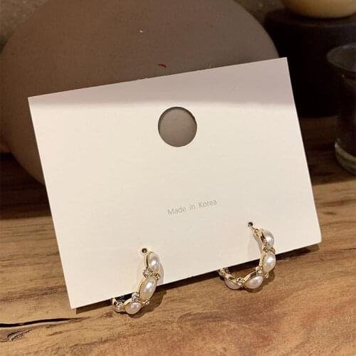 Korean Girl Earrings Fashion New Temperament Pearl C-shaped Circle Pearl Net Red Earrings Womens Clothing Sales Accessories