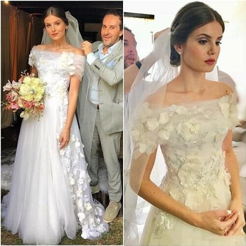 Charming 3D Floral Appliques Off Shoulder Camila Queiroz Boho Wedding Dress Pleats A Line Sweep Train Country Beach Bridal Gowns