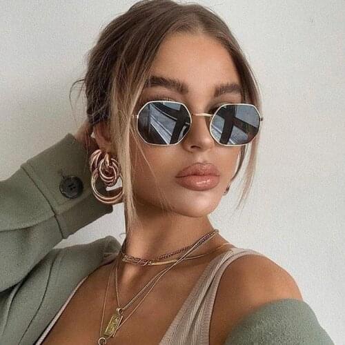 ONEVAN Fashion Small Frame Square Sunglasses Women Brand Designer Metal Mirror Sun Glasses Women Ocean Lens Oculos De Sol Mujer