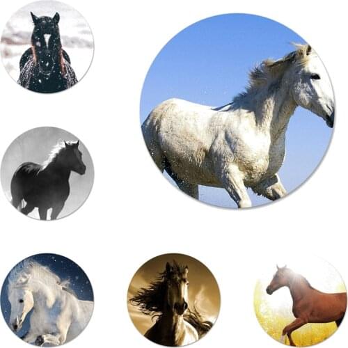 Galloping Horse Icons Pins Badge Decoration Brooches Metal Badges For Backpack Decoration