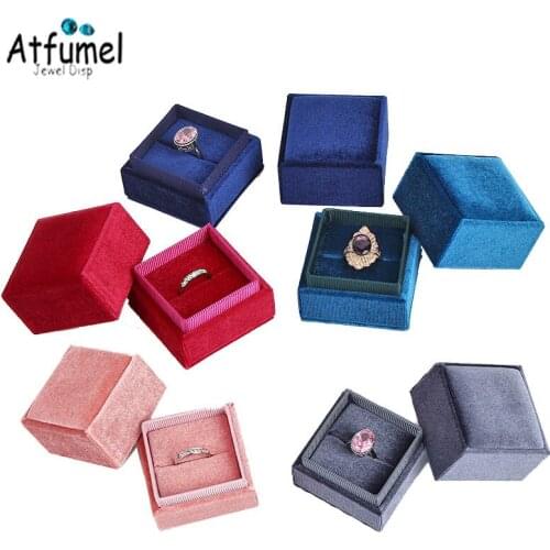 Fine Jewelry Box Creative Corduroy Cloth Ring Box Square Marriage Jewelry Ring Packaging Gift Box Engagement Earring Ring Box