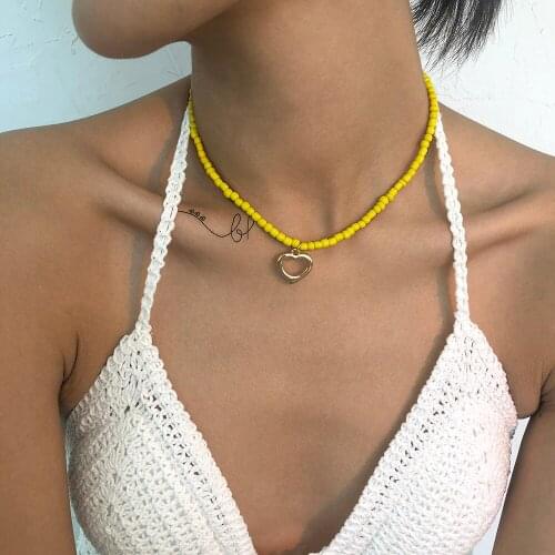 Lalynnly Boho Popular Yellow Color Exquisite Hollow Heart Shaped Choker Necklace Jewelry Womens Round Charm Necklace N9060