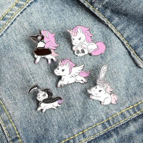 Personality Creative Ins Cartoon High-End Unicorn Brooch Pink Skull Pony Five-piece Cute Suit Fairy Tale Collar Bag Shirt Pin