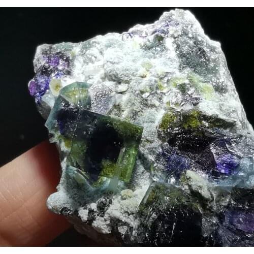 62.4gGreen purple heart fluorite mica crystal mineral stone decoration ring vein healing geological teaching specimen decoration