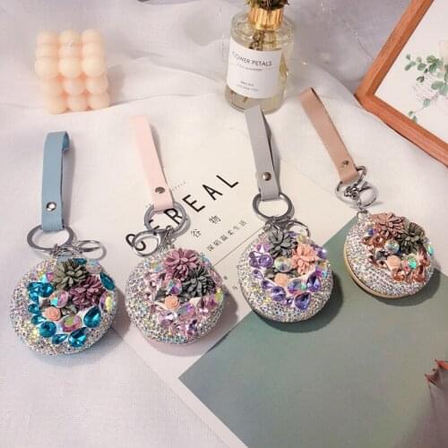 Fashion Ins Diamond Small Mirror Keychain Pendant Creative Round Folding Portable Makeup Mirror Bag Car Key Chain Pendant