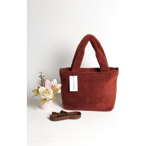 Special Design 2021 Season Women 'S Fur Detail Hand And Shoulder High Quality Bag