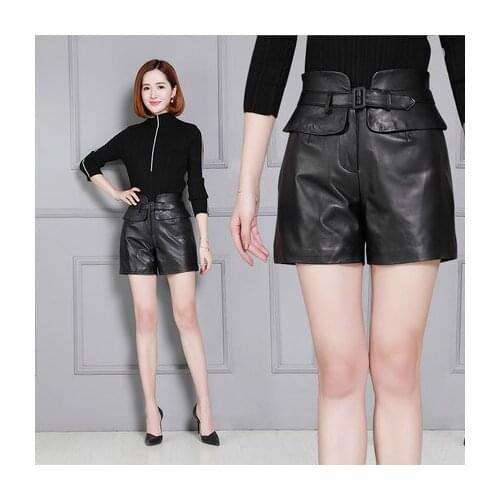 Top brand Autumn 2020 New and Winter Sheep Slim Wide Leg Shorts KS49 high quality