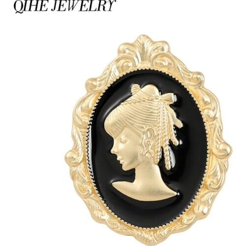 Beauty Lady Brooches Women 4-Styles Girl Figure Office Casual Brooch Pins Gifts Jewelry Wholesale 2021 NEW