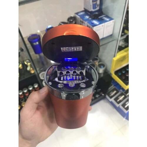 1PC Brand New Solar Energy USB Car Ashtray Garbage Coin Storage Cup Container Cigar Ash Tray Car Styling Universal Size