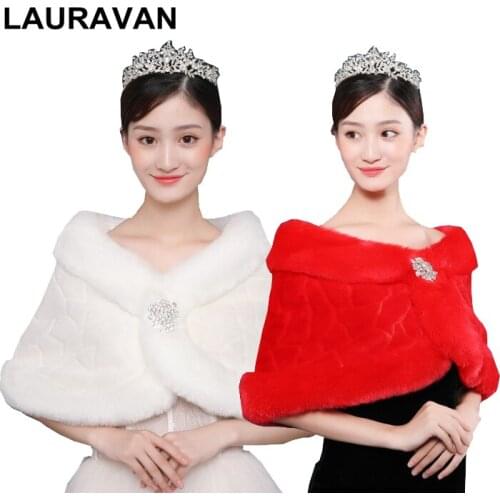 Red Ivoy Wedding Bolero Outerwear Accessories Wrap Bride Formal Winter Cape Bride Fur Shawl Wedding Jackets Wrap With Brooch