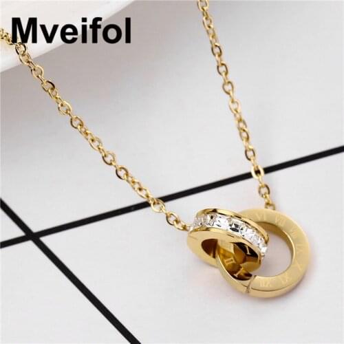 Fashion Crystal Annulus Interlocking Circle Roman Numerals Necklace Women Geometric Stainless Steel Necklace Tarnish Resistant
