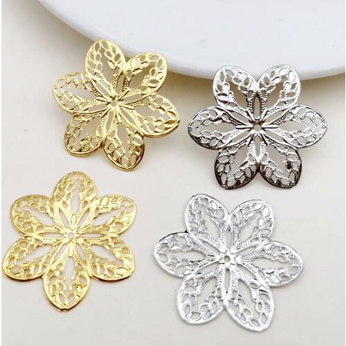 30 pcs/lot 33mm Gold color/White K Metal Filigree Flowers Slice Charms base Setting Jewelry DIY Components Findings B1071701